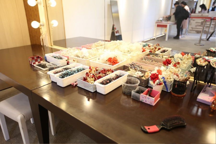 Phụ kiện cho thuê đa dạng, nhiều chất liệu khác nhau