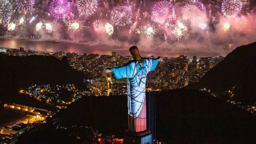 Màn pháo hoa mãn nhãn và độc đáo tại Rio de Janeiro, Brazil