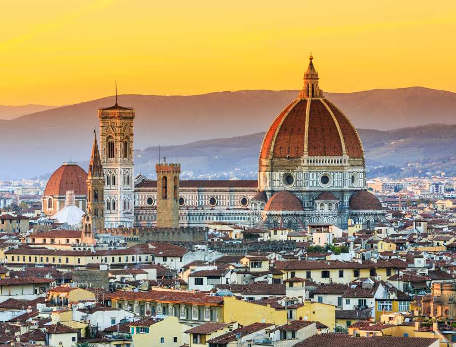 Toàn cảnh thành phố Florence cổ kính của nước Ý