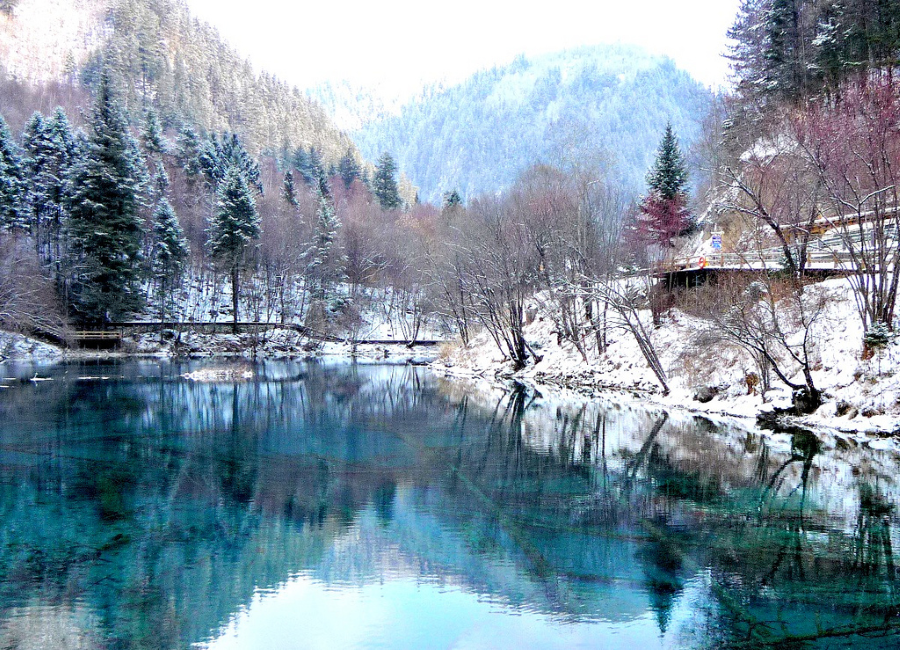 Cảnh sắc mùa đông ở thung lũng Cửu Trại đẹp đến ngỡ ngàng