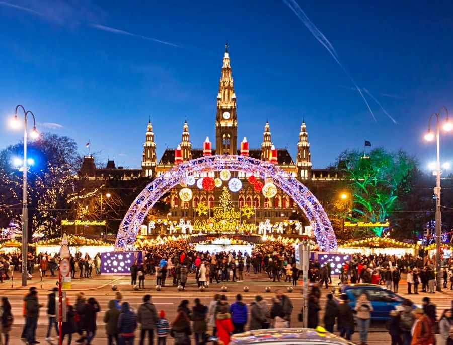 Khung cảnh nhộn nhịp tại lễ giáng sinh ở Vienna