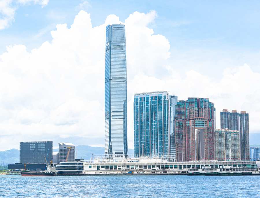 Sky 100 là đài quan sát trong nhà cao nhất ở Hong Kong