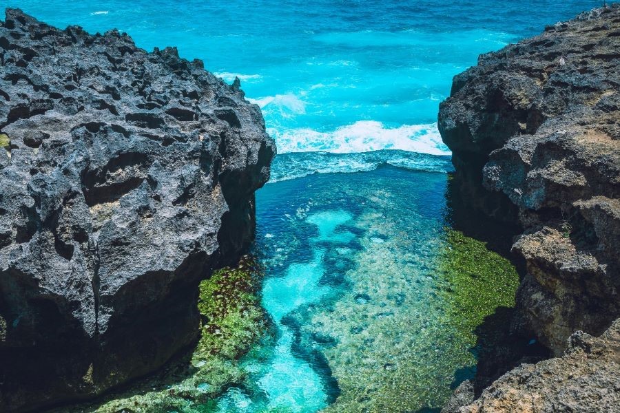 Angel’s Billabong sở hữu làn nước trong xanh giữa thiên nhiên bao la