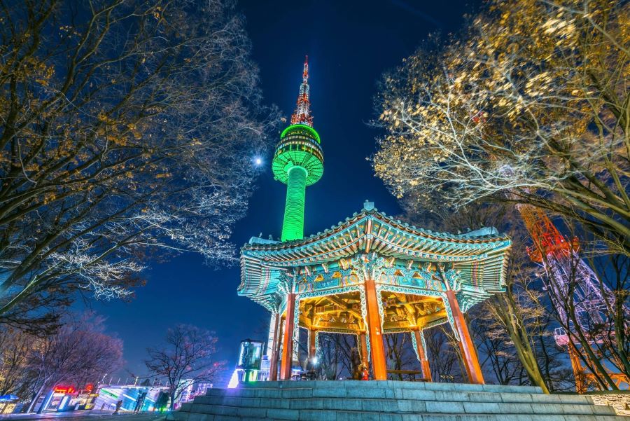 Tháp Namsan là một tháp truyền hình và đài quan sát trên đỉnh núi Namsan