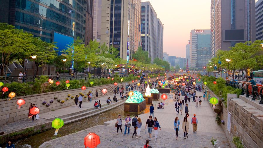 Suối Cheonggyecheon xuất hiện trong nhiều bộ phim truyền hình và điện ảnh