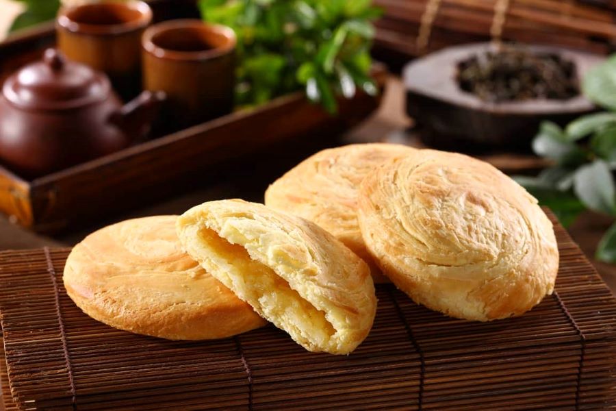 Những chiếc bánh mặt trời trứ danh xứ Đài sở hữu lớp vỏ ngoài mềm mịn, thơm nức mũi