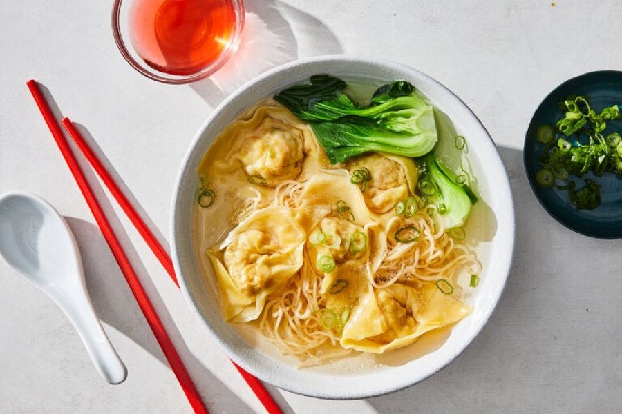 Mì hoành thánh mang những nét đặc trưng tiêu biểu cho nền ẩm thực Trung Hoa nói chung và Hongkong nói riêng