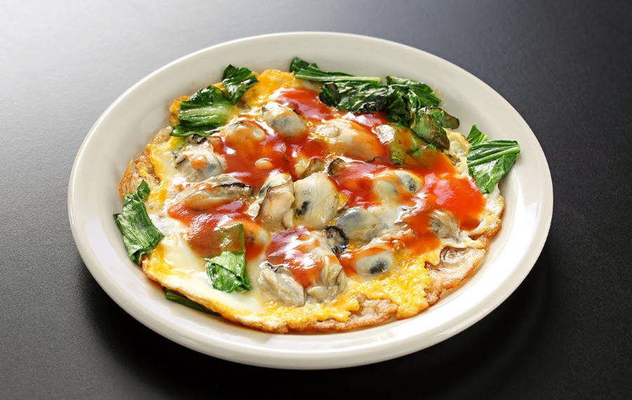 Hàu ốp lết là món ăn đường phố phổ biến tại Đài Loan được cả người dân địa phương và du khách yêu thích