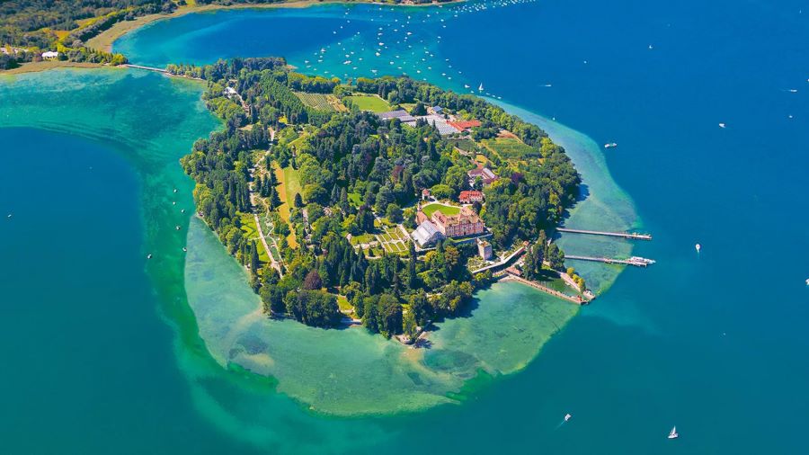 Đảo Mainau là một hòn đảo nhỏ nằm ngay giữa hồ Bodensee xinh đẹp