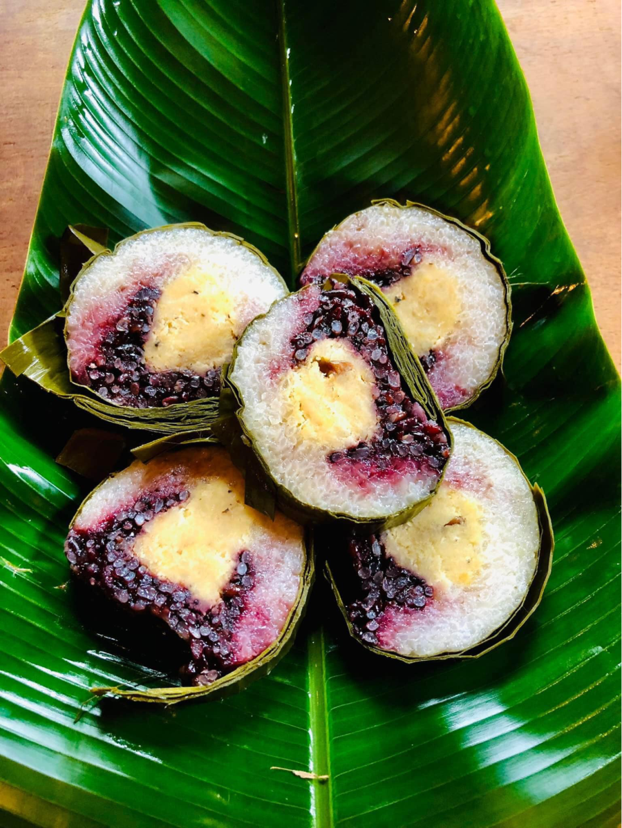 Bánh tét - Một trong những món bánh miền Tây gói lá chuối "ngon quên lối về"