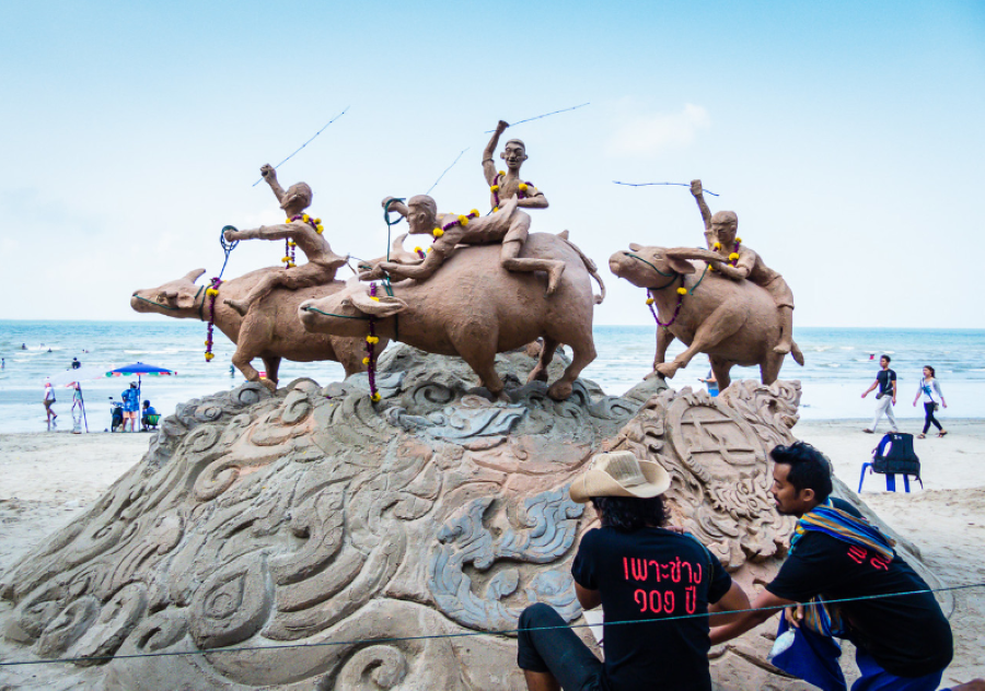 Lễ hội Wan Lai là lễ hội đặc sắc du khách không nên bỏ lỡ khi đi tour Thái Lan vào mùa xuân.