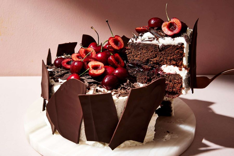 Bánh Black Forest (Đức) là lựa chọn hoàn hảo dành cho những thực khách yêu thích sự ngọt ngào