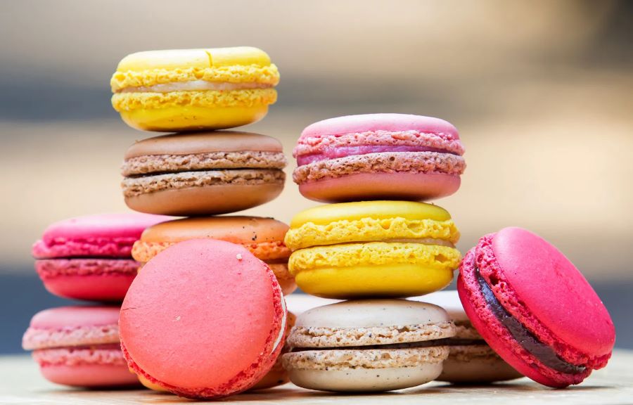 Bánh Macaron được giới mộ điệu ẩm thực ví von như một tác phẩm nghệ thuật đỉnh cao của ẩm thực Pháp
