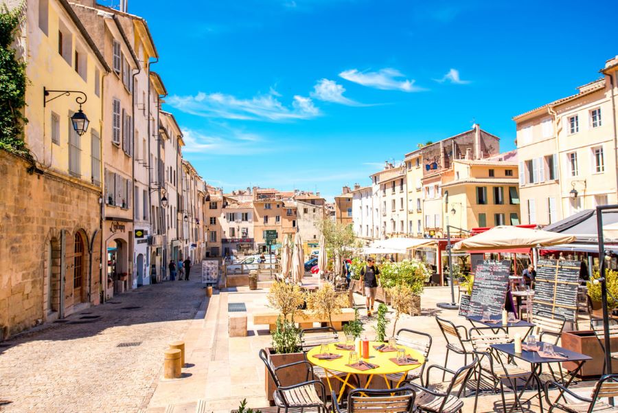 Thành phố Aix-en-Provence thu hút du khách bởi sự giao thoa hoàn hảo giữa nét cổ điển tinh tế và sự sang trọng hiện đại