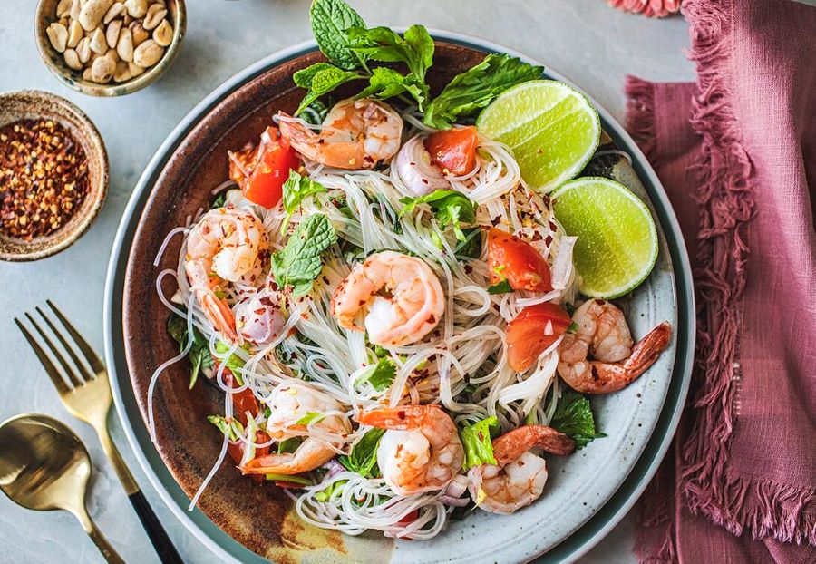 Yum Woon Sen là một trong những món mì giải nhiệt nổi tiếng nhất ẩm thực Thái Lan