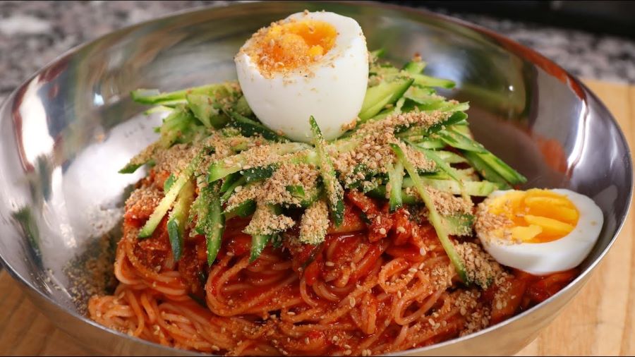 Mì lạnh Naengmyeon - Hàn Quốc có hương vị thơm ngon, hấp dẫn đến khó cưỡng