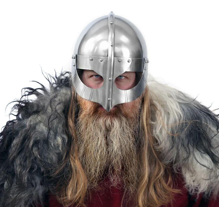 Những chiến binh Viking đội mũ trông vô cùng mạnh mẽ và thiện chiến