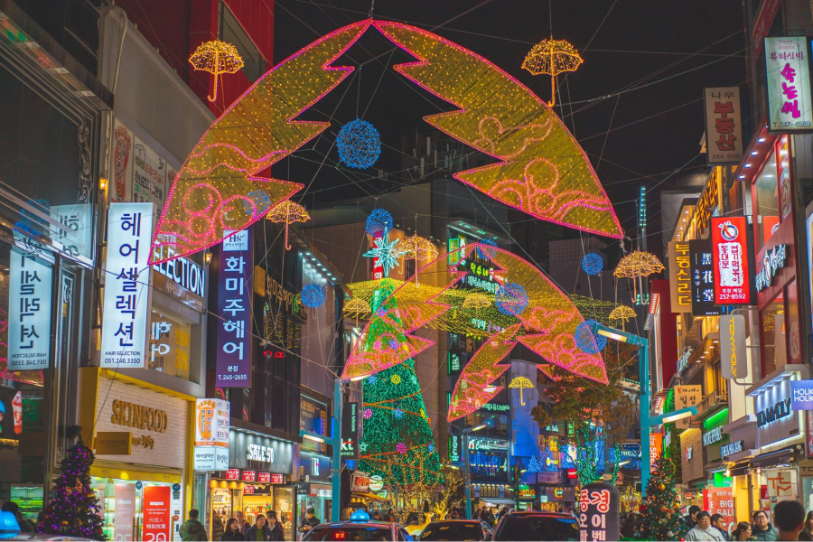 Lễ hội cây thông Noel Busan là một trong những sự kiện mùa đông được mong đợi nhất tại Hàn Quốc