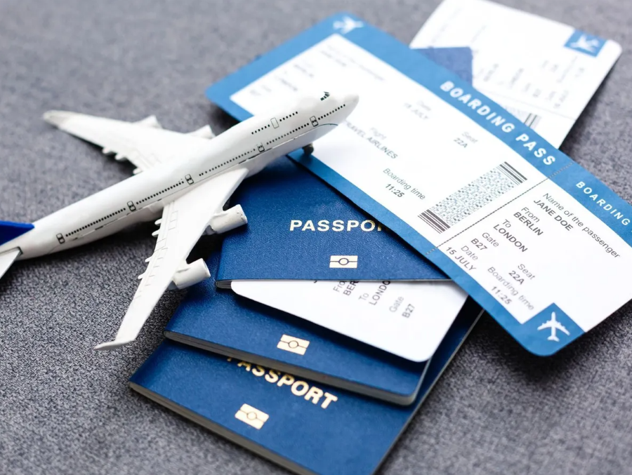 Du lịch Châu Âu cần chuẩn bị những gì? Chắc chắn không thể thiếu tấm vé máy bay thông hành