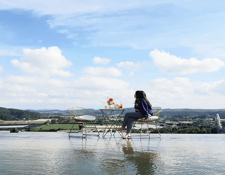 Du lịch Đà Lạt check-in quán cà phê "hiếm có khó tìm"