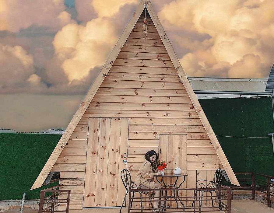 Du lịch Đà Lạt check-in quán cà phê "hiếm có khó tìm"