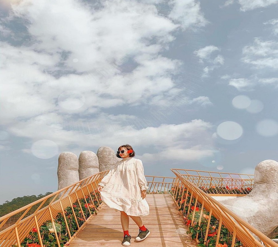 Du lịch Đà Lạt thỏa sức "sống ảo" với cầu bàn tay phiên bản thu nhỏ