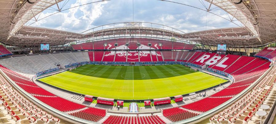 Sân vận động Leipzig Stadium (hay còn gọi là Red Bull Arena) là sân nhà của câu lạc bộ RB Leipzig