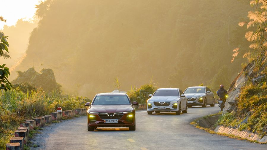 Nếu Bạn đi theo nhóm thì việc lựa chọn ô tô sẽ khiến cho cuộc vui chơi thú vị hơn