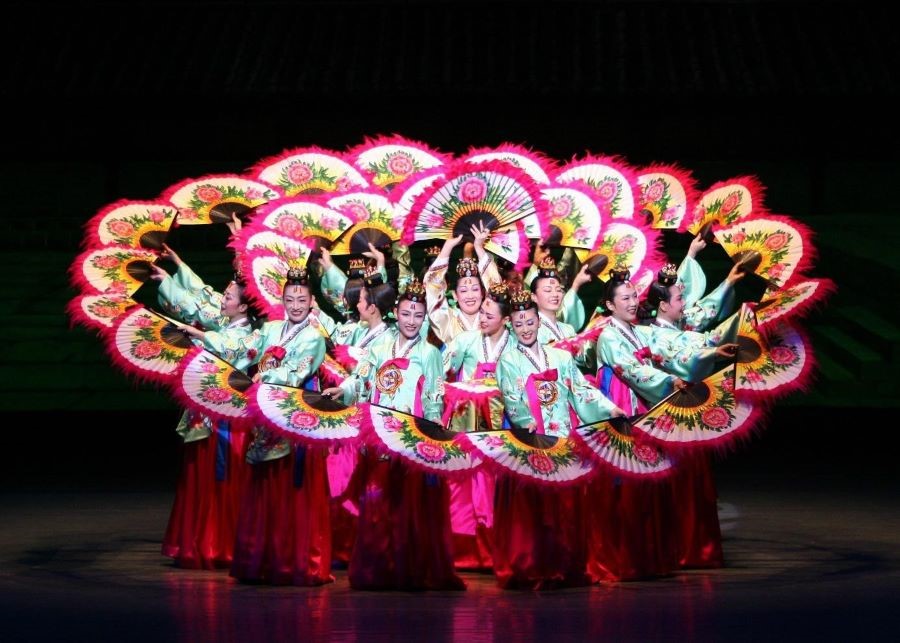 Nền văn hóa độc đáo của xứ Hàn được thể hiện rộng rãi ở các phương diện khác nhau