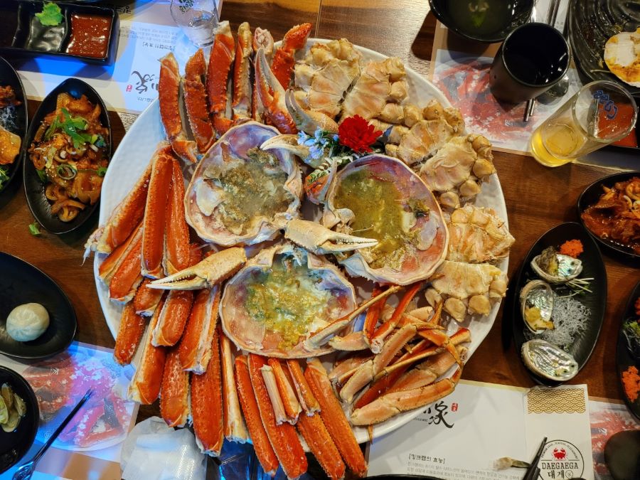 Cua tuyết hay cua hoàng đế - một trong những nguyên liệu tươi ngon nhất, bổ dưỡng nhất mỗi độ xuân về