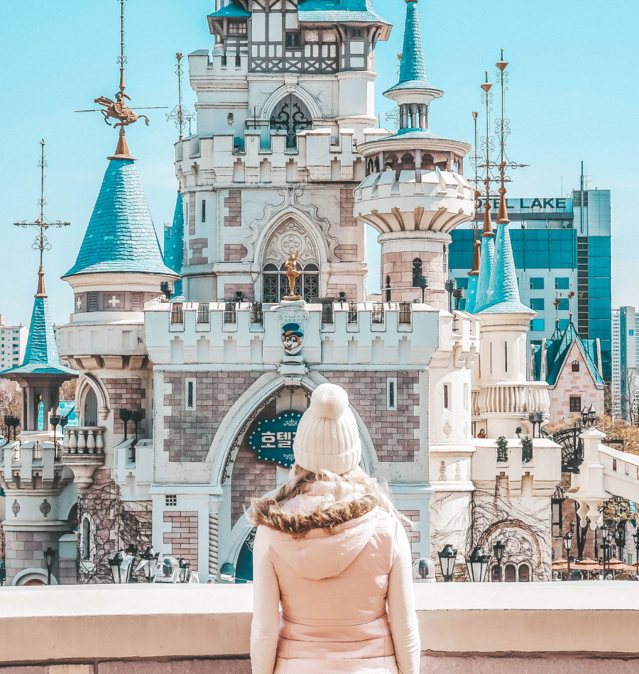 Lotte World thu hút đông đảo các tín đồ du lịch Hàn Quốc đến khám phá và vui chơi