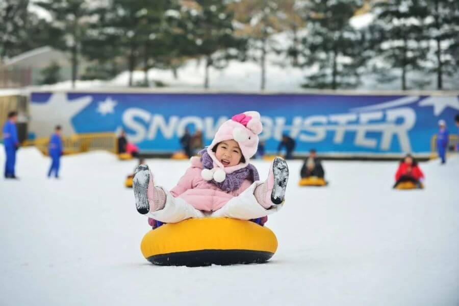 Muju Deogyusan Ski Resort còn cung cấp nhiều hoạt động giải trí mùa đông khác, vô cùng thú vị