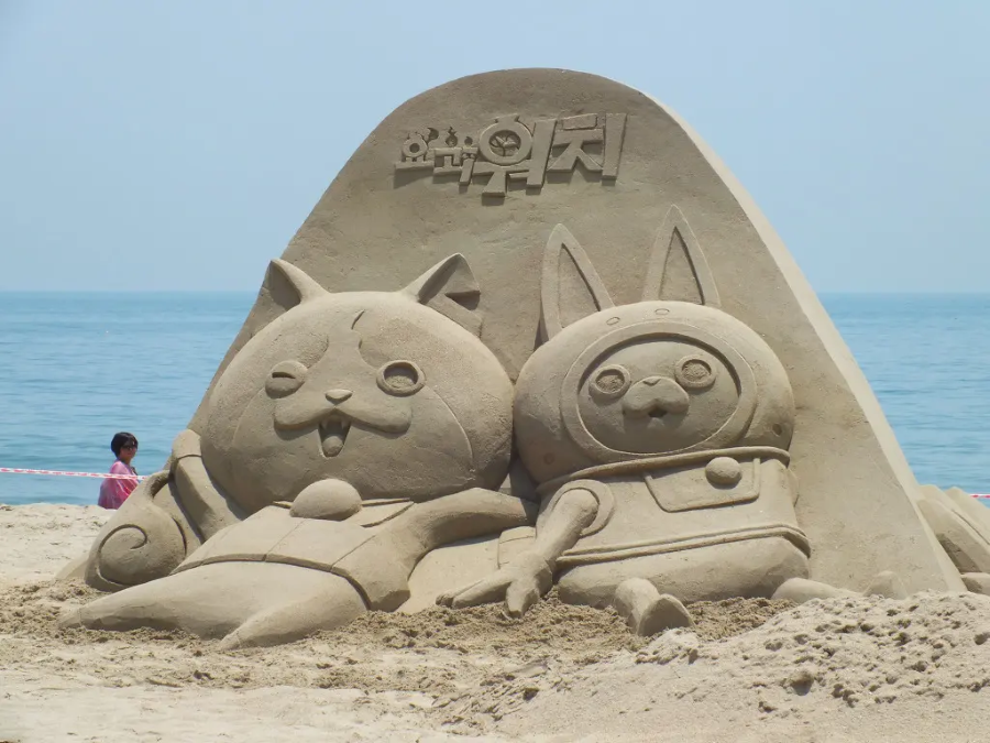 Lễ hội cát Haeundae thu hút du khách bởi không khí sôi động, náo nhiệt và những tác phẩm nghệ thuật cát độc đáo