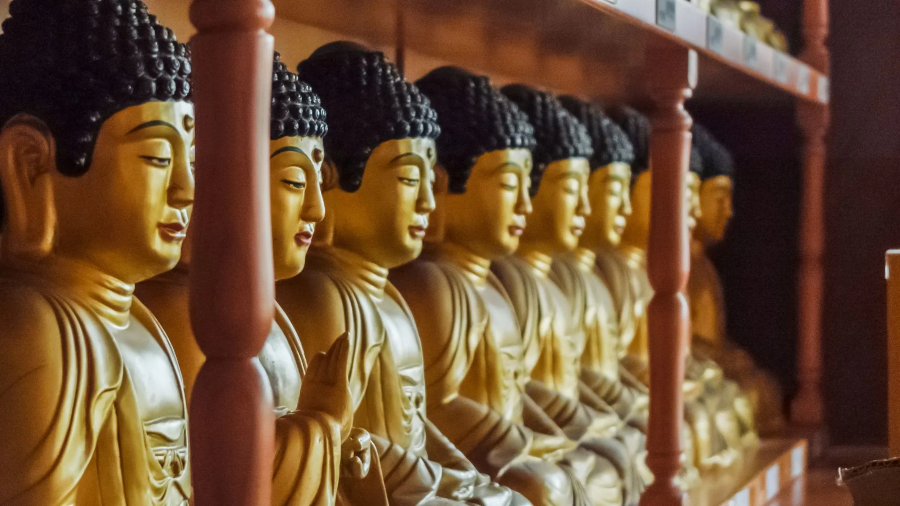 Du lịch Hàn Quốc còn nổi tiếng với những ngôi chùa cổ kính và linh thiêng