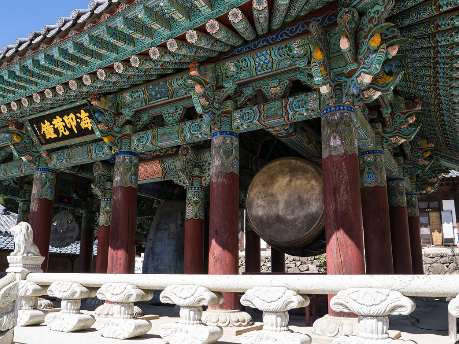 Kiến trúc của chùa Haeinsa mang đậm nét đặc trưng của kiến trúc Phật giáo truyền thống