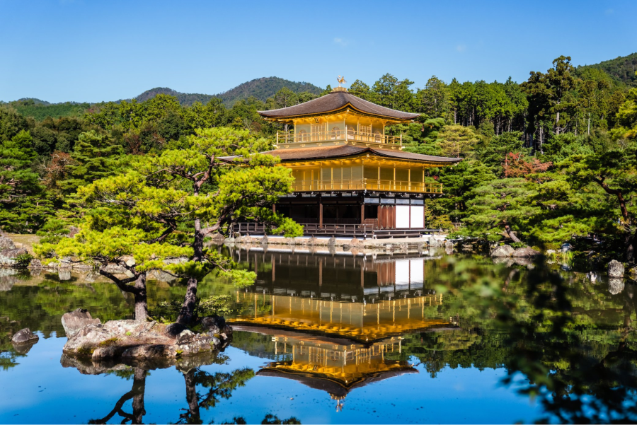 Suguksa mang trong mình một nỗi buồn sâu sắc, thể hiện qua kiến trúc độc đáo và không gian trầm mặc