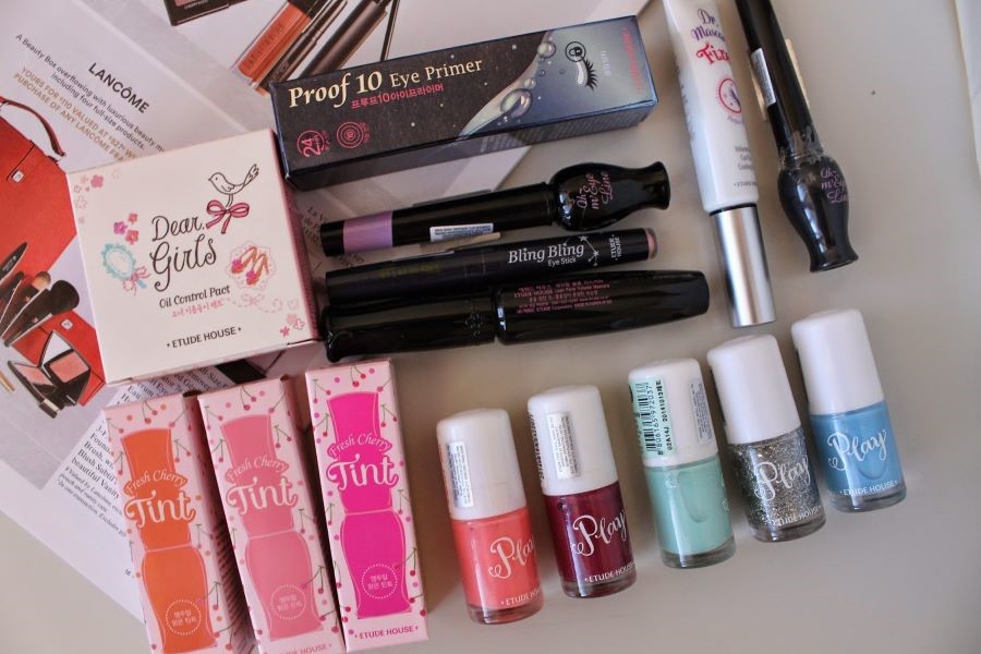 Mỹ phẩm hay nước hoa là món quà lý tưởng dành cho phái đẹp