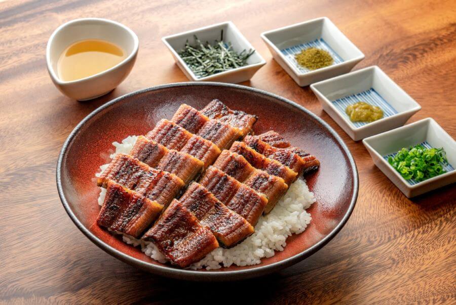 Một trong những món ăn nổi tiếng nhất của Nagoya là cơm lươn Hitsumabushi