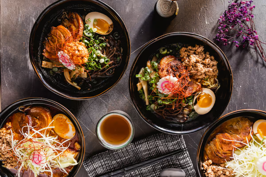 Mì ramen - Một món ăn quen thuộc trong ẩm thực Nhật Bản mà bạn không nên bỏ qua