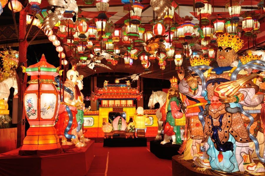 Lễ hội đèn lồng Nagasaki là một sự kiện mùa đông rực rỡ sắc màu được tổ chức hàng năm tại thành phố Nagasaki