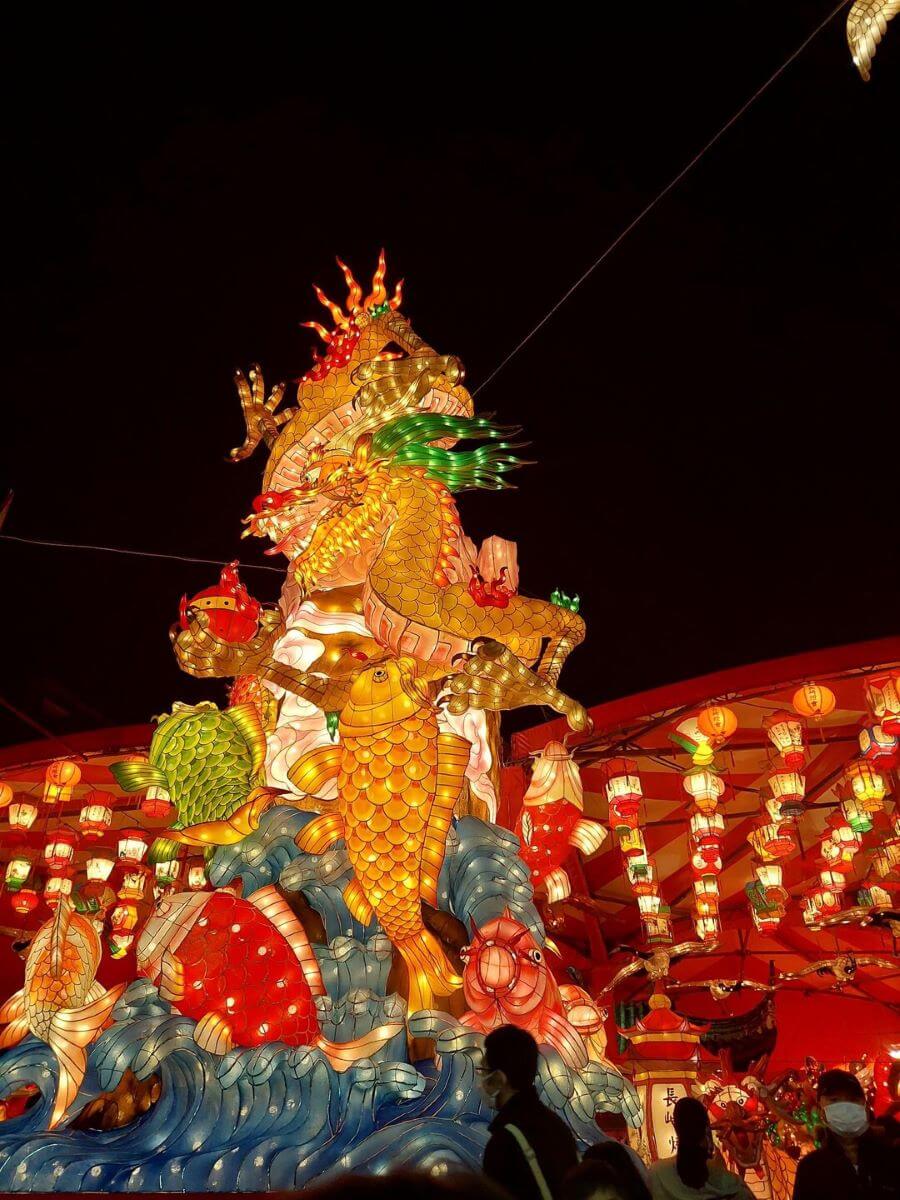 Lễ hội đèn lồng Nagasaki không chỉ là một sự kiện ngắm cảnh mà còn là một trải nghiệm văn hóa sâu sắc