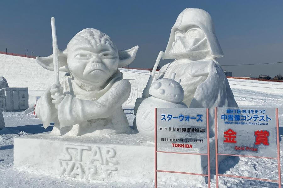 Lễ hội mùa đông Asahikawa nổi tiếng với những tác phẩm điêu khắc băng tuyết khổng lồ