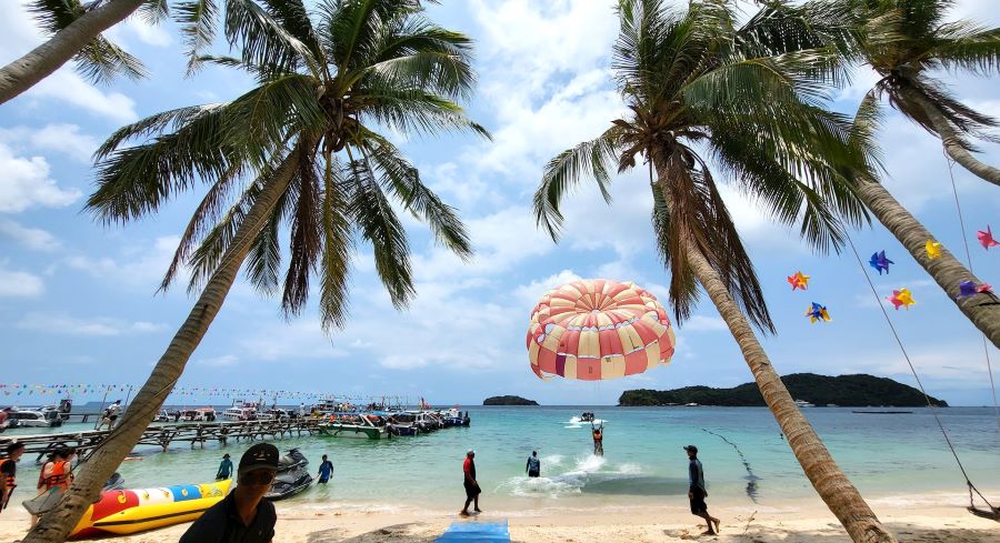 Các hoạt động du lịch biển diễn ra sôi nổi tại Phú Quốc