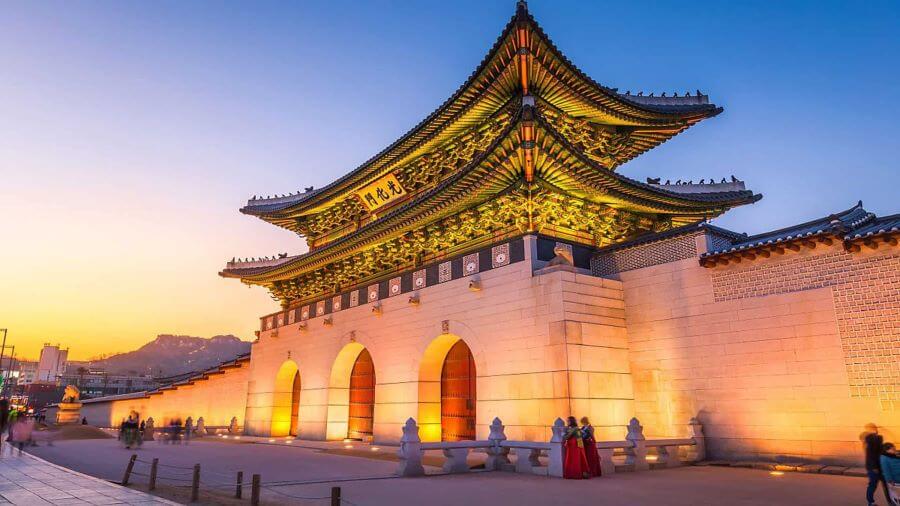  Cung điện Gyeongbokgung nổi tiếng là cung điện lớn nhất và đẹp nhất trong số năm cung điện tại Seoul