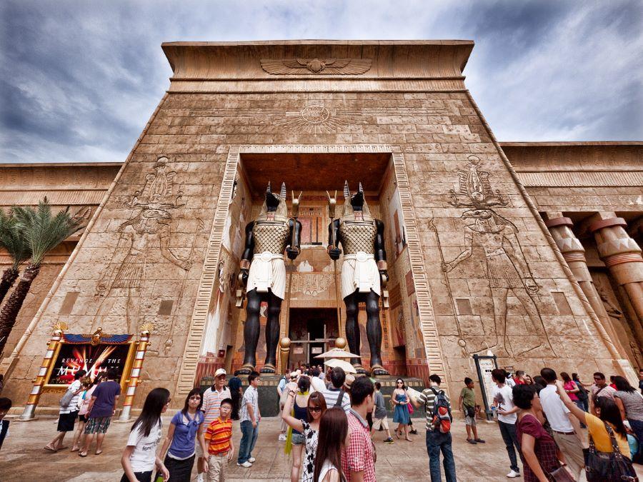 Tượng thần Anubis khổng lồ ngự trị vùng đất Ai Cập