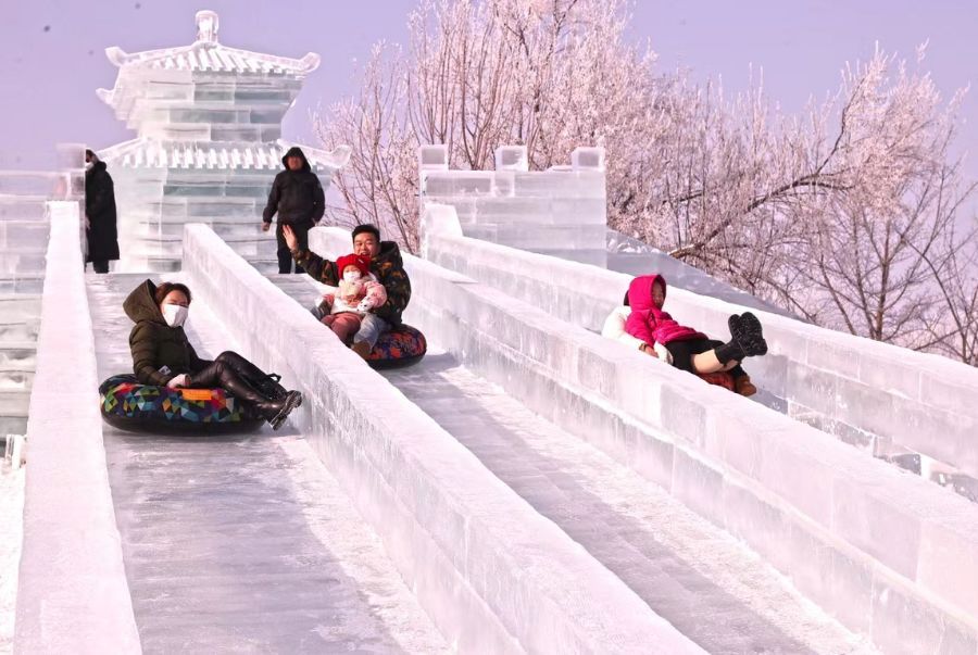 Các hoạt động hấp dẫn trong lễ hội tuyết tại Tân Cương