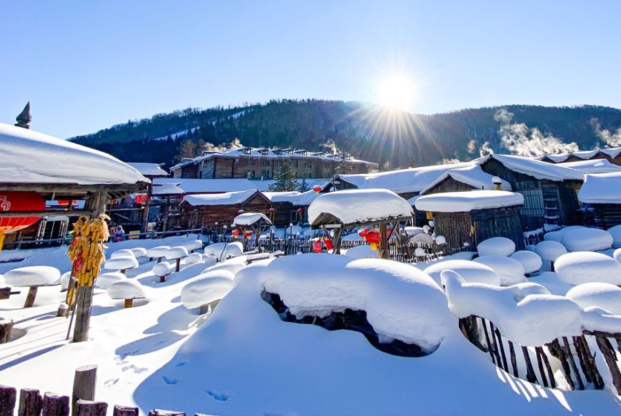 Những ngôi nhà tuyết tựa như trong thế giới cổ tích