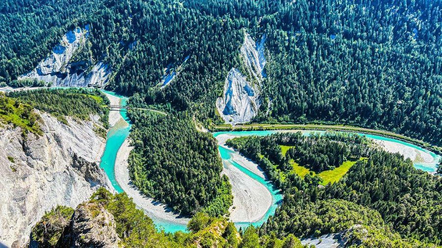 Hẻm núi lớn là kỳ quan thiên nhiên ngoạn mục bậc nhất của Thụy Sĩ