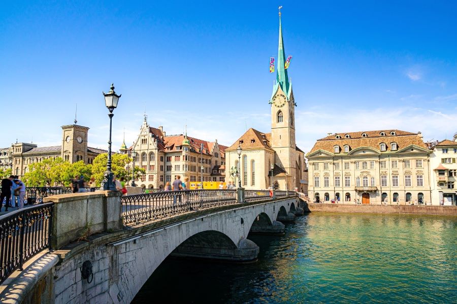 Du lịch Thụy Sỹ khám phá 8 địa điểm xuất hiện trong phim "Hạ cánh nơi anh"