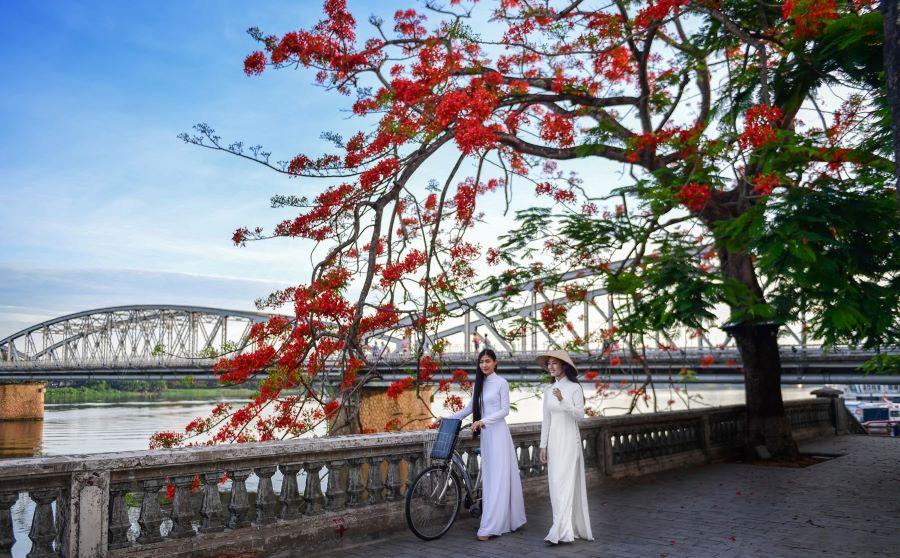 Các điểm check-in tại Huế đều thu hút cực nhiều khách vi vu mỗi năm